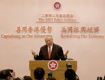 Mr Tung Chee Hwa  meets the media after his Policy Address