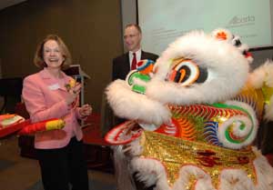 Caption: Ms. Mary Hofstetter, President and CEO of the Banff Centre, dotting the lion's eyes at the MOU signing ceremony between the Centre and Hong Kong Cyberport Management Company Limited. 