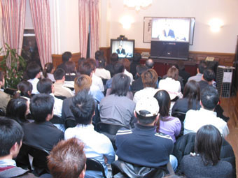 Hong Kong students participating the video conference discuss their career prospects with guest speakers from Hong Kong.