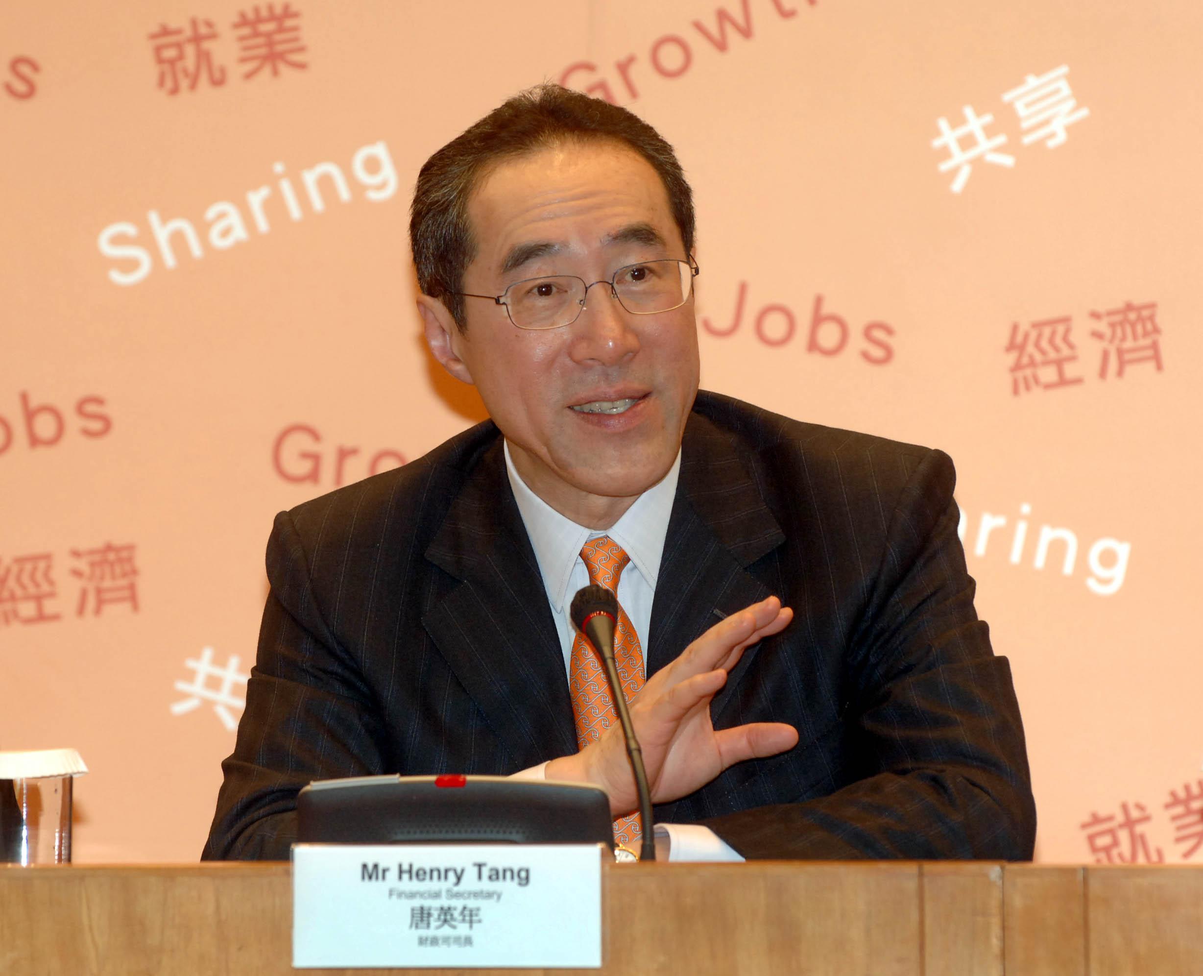 The Financial Secretary, Mr Henry Tang, fields questions by the media on his 2007-08 Budget.