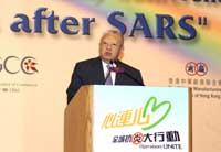 CE, Mr Tung Chee Hwa, attended the Joint Business Community Conference at the Regal Airport Hotel.  Picture shows Mr Tung delivering his opening address at the conference.