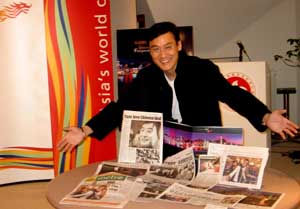 Described by the Toronto media as the "Jack Nicholson of Asia", Tony Leung says he is "overwhelmed" by the prominent media coverage of the Hong Kong Repertory Theatre's visit in Toronto.