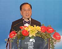 Mr Tsang outlines achievements in various areas at the Hong Kong/Guangdong Co-operation Joint Conference.  