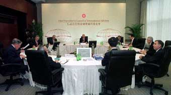 The Hong Kong Chief Executive, Mr Tung Chee Hwa, discussed with his Council of International Advisors the global economic prospects and their implications for Hong Kong.